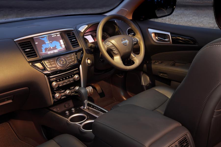 Интерьер Nissan Pathfinder Ti (R52) 2017 года  (AU) (фото 8 из 40)